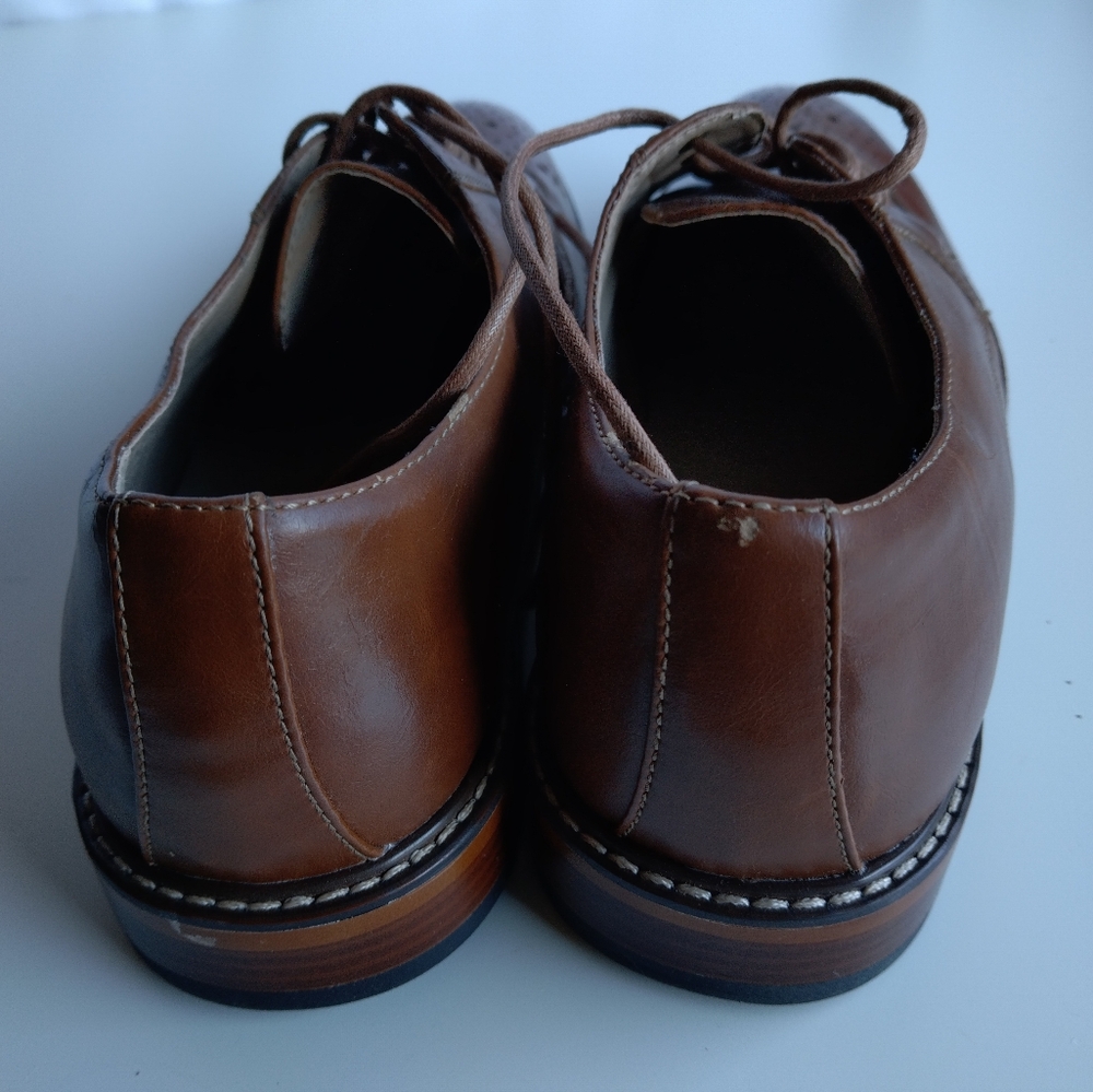 Shoes - Picture 4 of 7